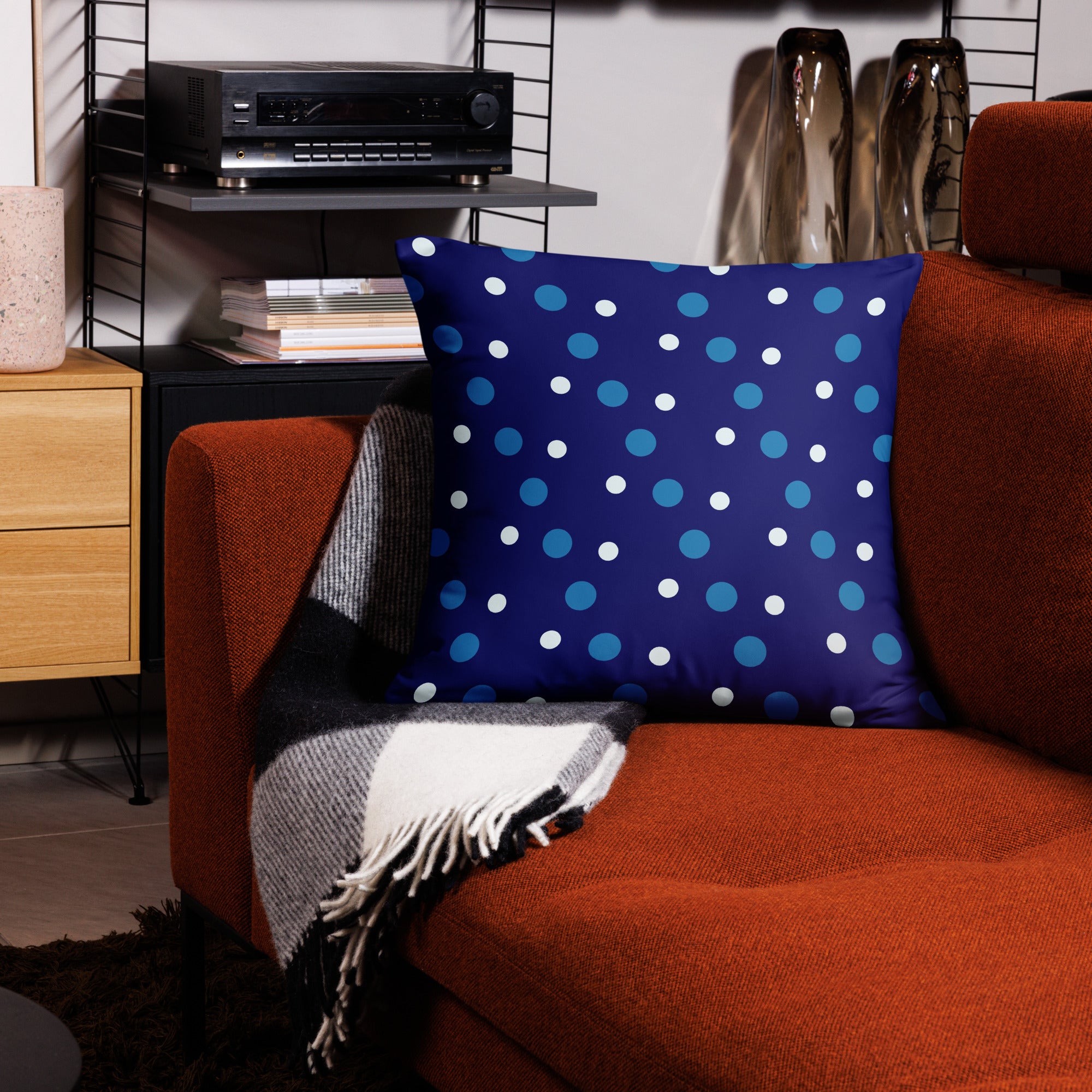 Decoration Pillow white & blue dots